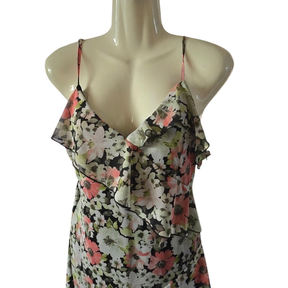 Asymmetrical Floral Dress with Ruffles - Picture 4 of 10